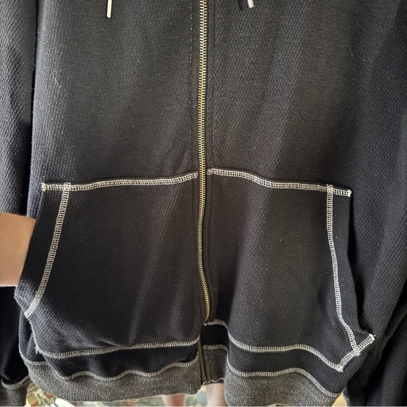 Original Penguin Black and Grey Zip Up Waffle Knit Lightweight Jacket - Picture 8 of 11